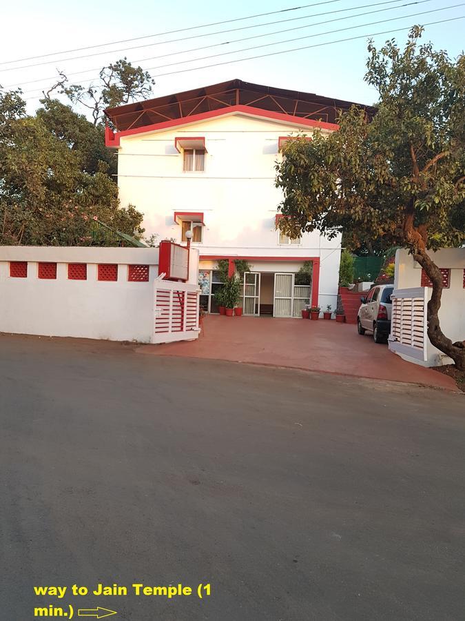Hotel Stone House Mahābaleshwar Exteriér fotografie